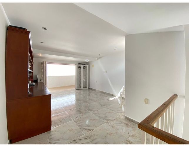 Casa de 4 alcobas en venta en Provenza, Bucaramanga, 305 m² · foto 9 de 20