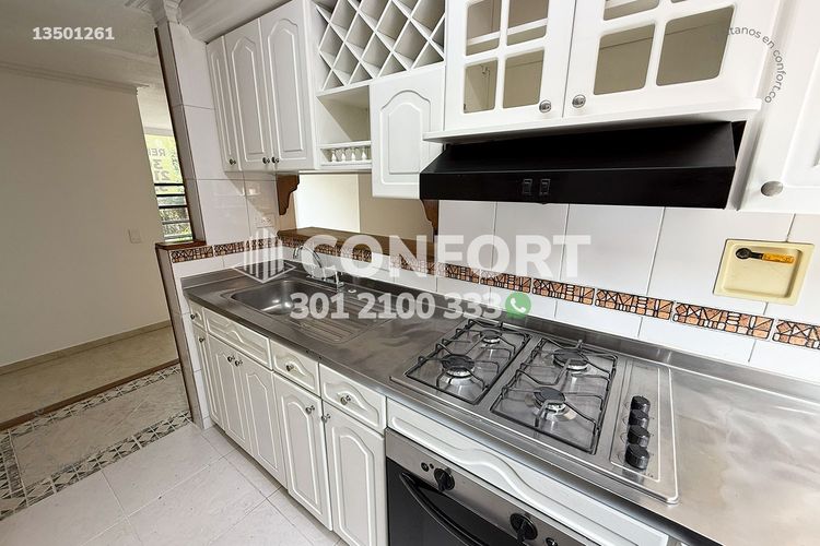 Apartamento de 3 alcobas en arriendo en San Diego, Medellín, 87 m² · foto 3 de 19