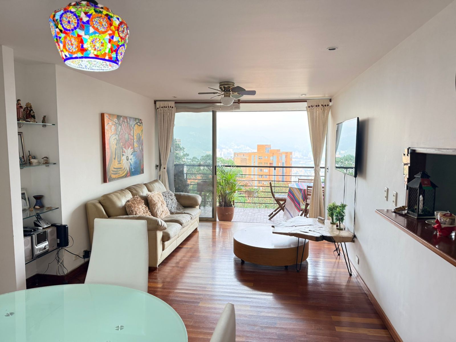 Apartamento en arriendo en El Poblado, Medellín · foto 4 de 18