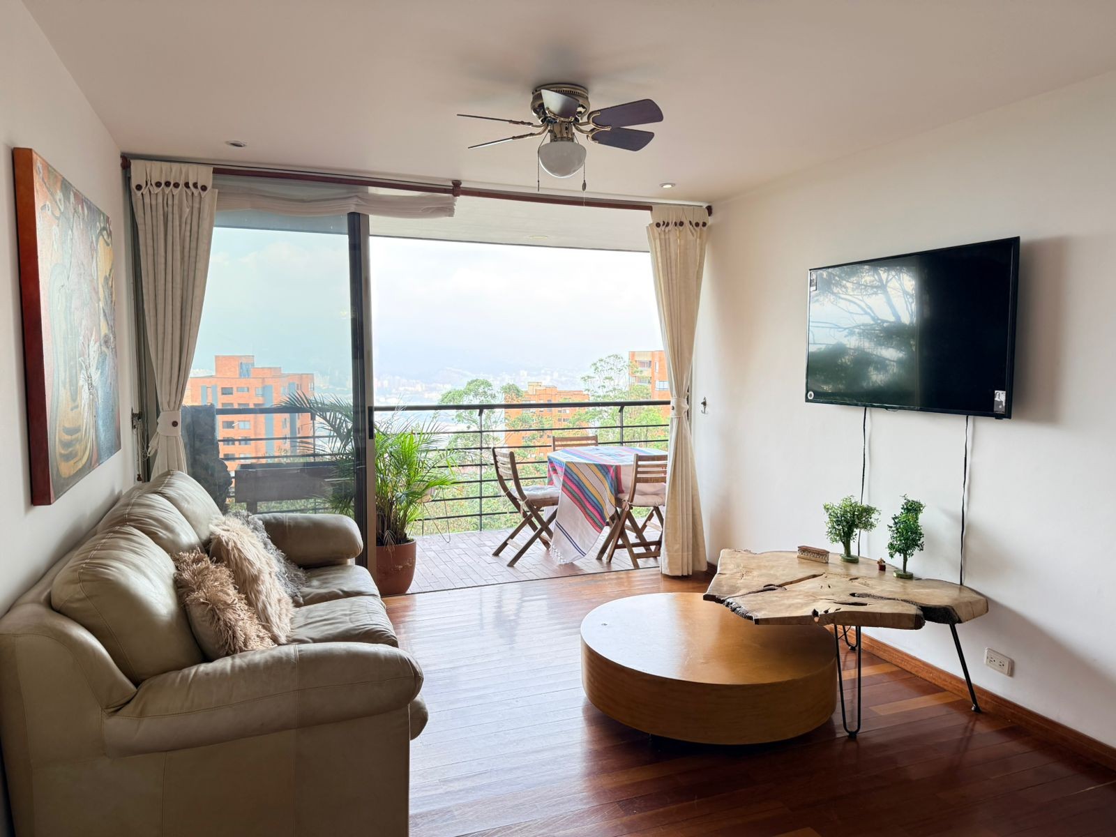 Apartamento en arriendo en El Poblado, Medellín · foto 5 de 18