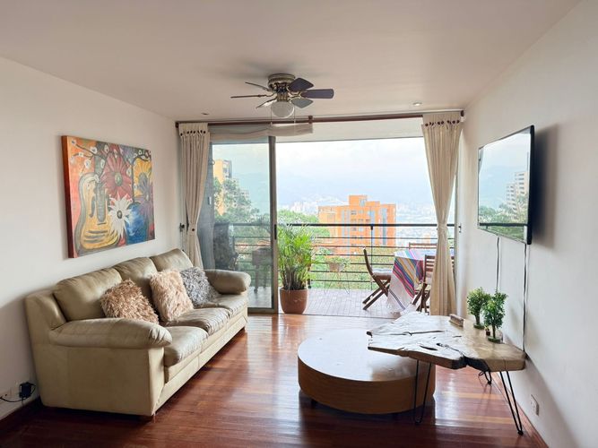 Apartamento de 2 alcobas en arriendo en Los Balsos, Medellín, 97 m² · foto 3 de 18
