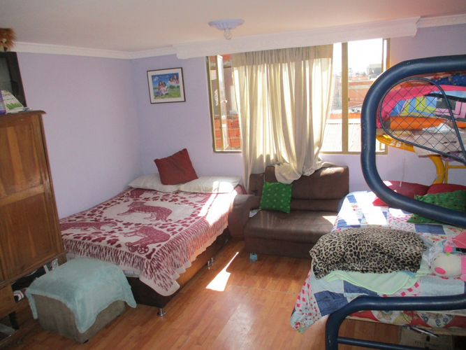 Casa de 6 alcobas en venta en La Giralda, Bogotá, 314 m² · foto 9 de 20
