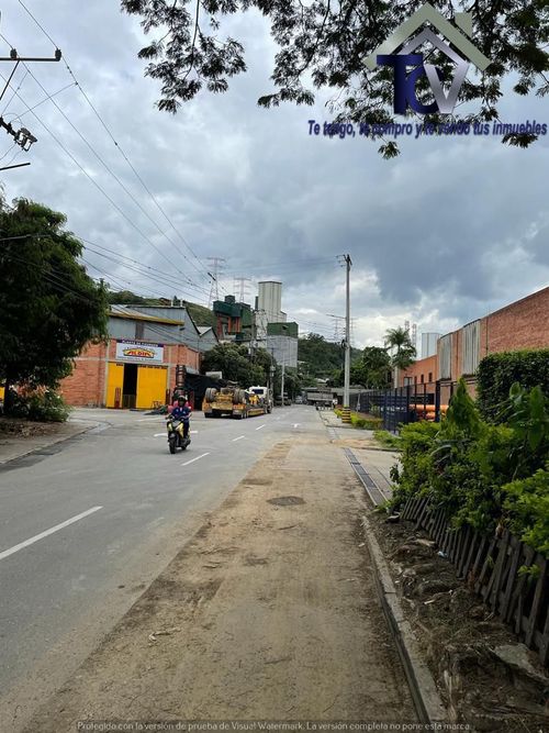 Bodega en venta en Anillo Vial, Floridablanca, 342 m² · foto 12 de 13