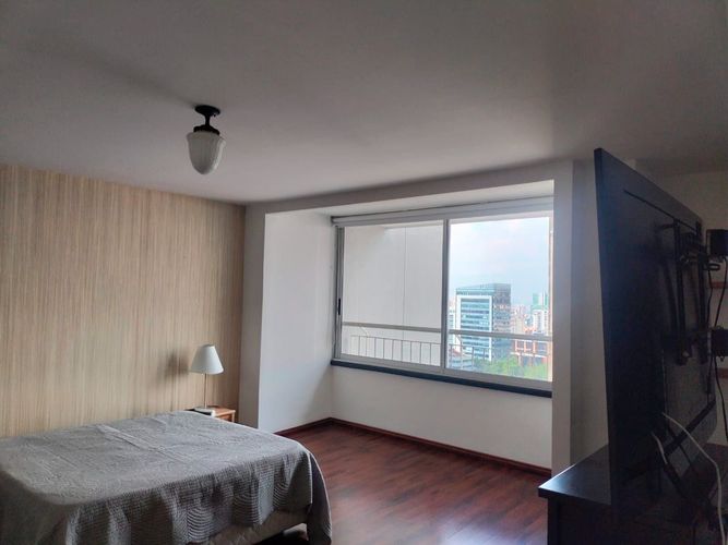 Apartamento de 2 alcobas en arriendo en El Poblado, Medellín, 112 m² · foto 9 de 14