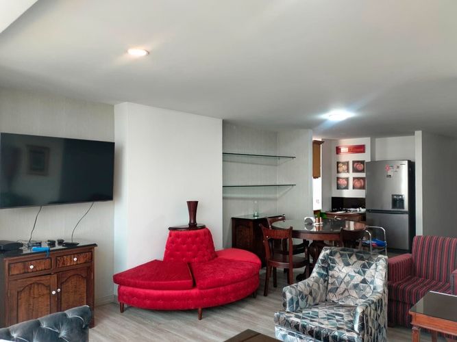 Apartamento de 2 alcobas en arriendo en El Poblado, Medellín, 112 m² · foto 3 de 14