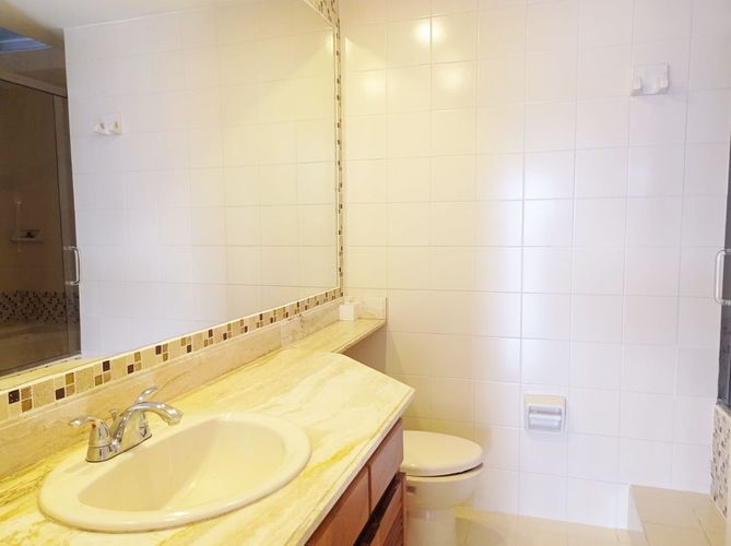 Casa de 3 alcobas en arriendo en El Poblado, Medellín, 343 m² · foto 14 de 19