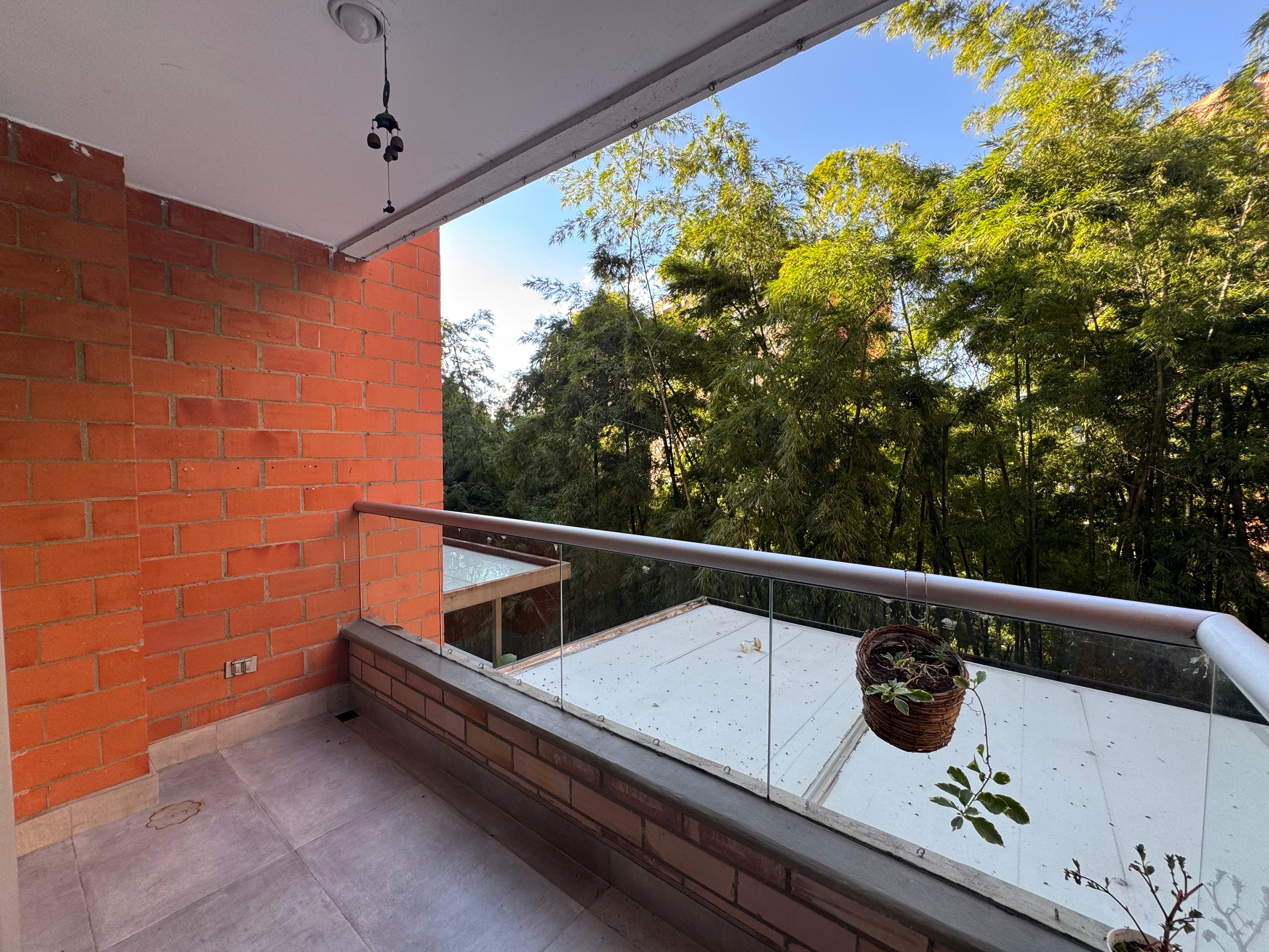 Apartamento en venta en Loma Del Esmeraldal, Envigado · foto 9 de 13