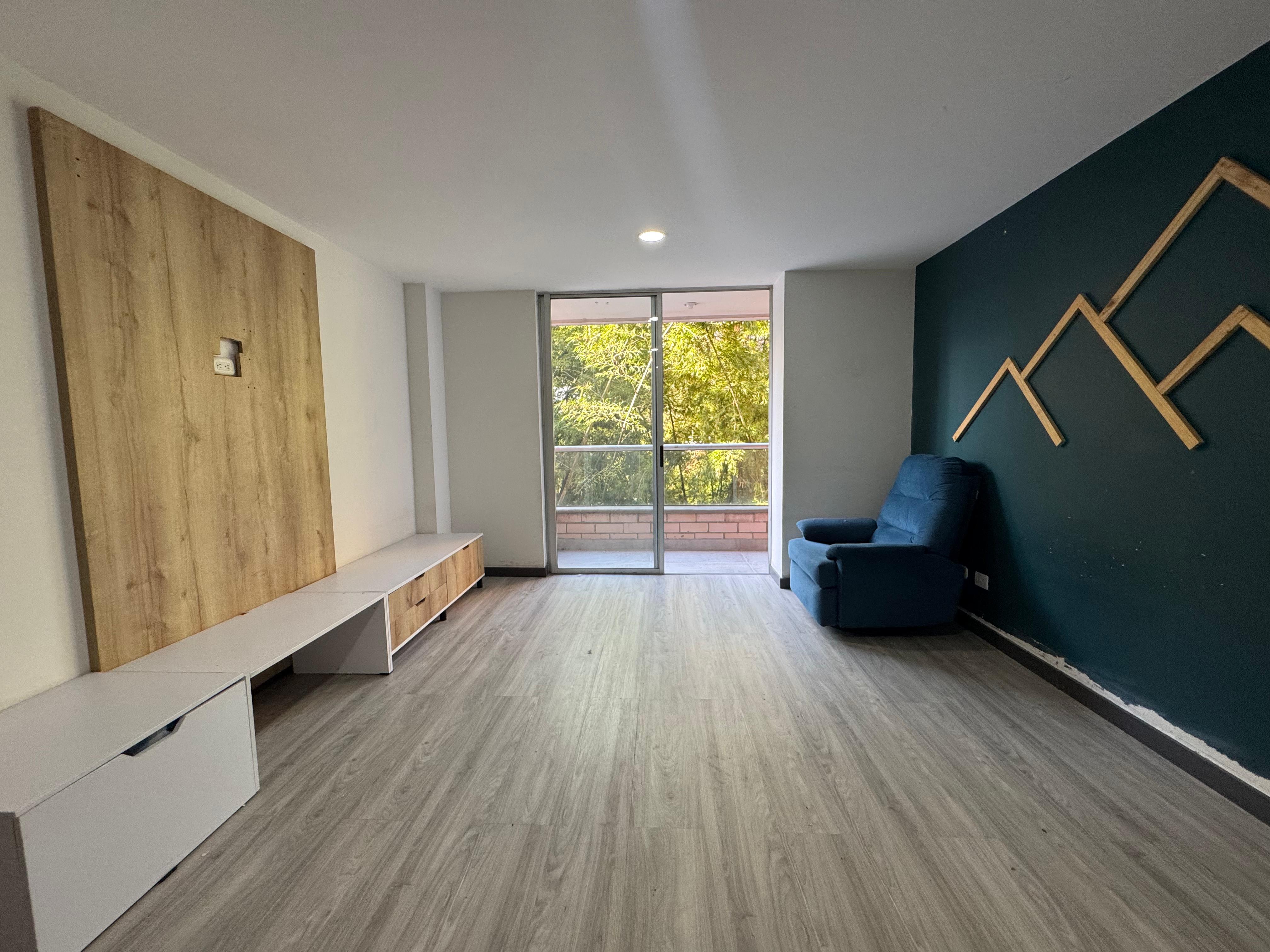 Apartamento en venta en Loma Del Esmeraldal, Envigado · foto 11 de 13