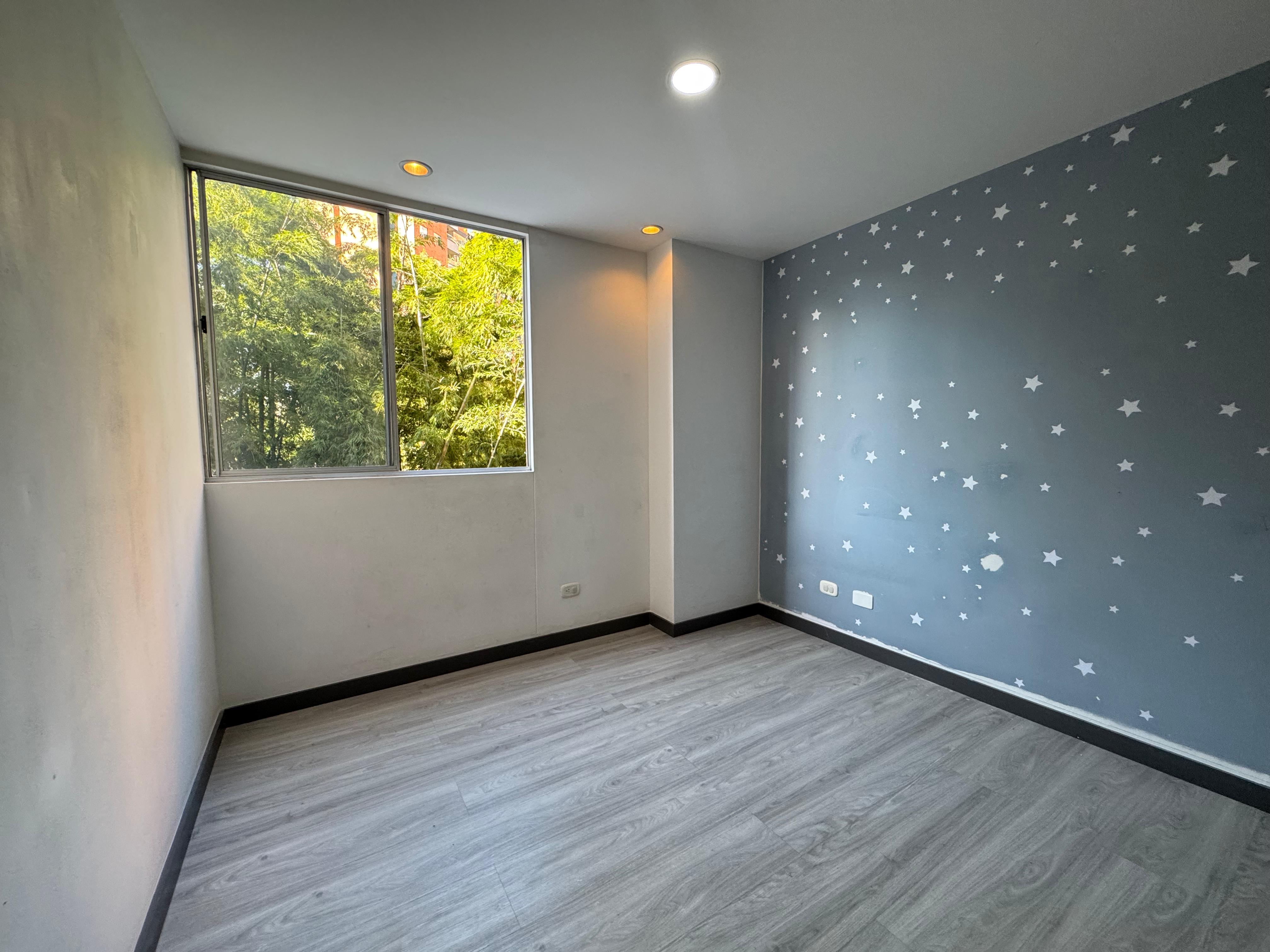 Apartamento en venta en Loma Del Esmeraldal, Envigado · foto 12 de 13