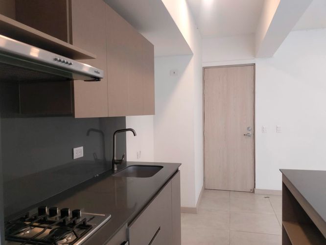 Apartamento de 2 alcobas en arriendo en Otraparte, Envigado, 73 m² · foto 5 de 14