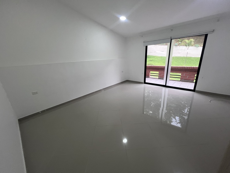 Casa en arriendo en El Poblado, Medellín · foto 7 de 24