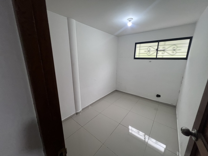 Casa en arriendo en El Poblado, Medellín · foto 10 de 24
