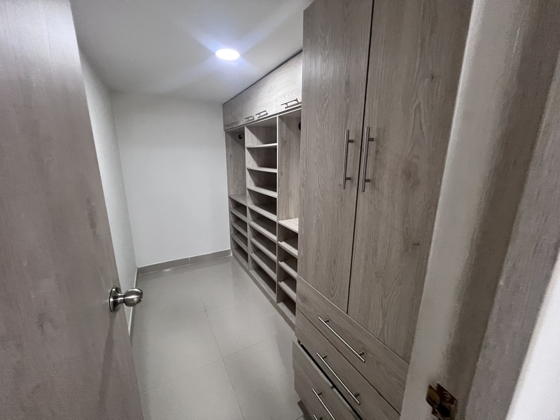Casa en arriendo en El Poblado, Medellín · foto 13 de 24