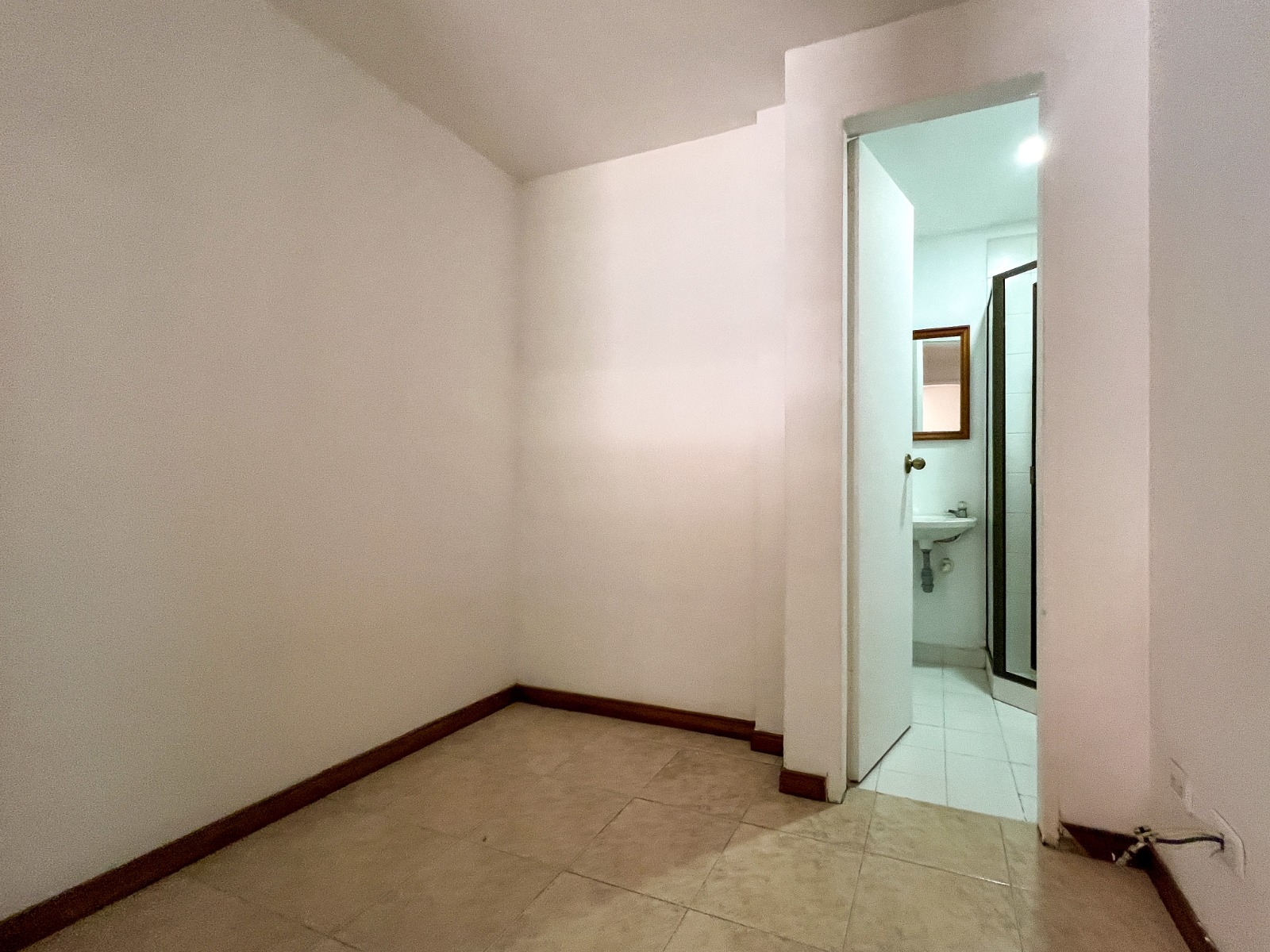 3BR House in Loma del Esmeraldal (260 m²) - 3