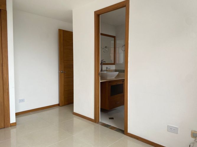 Apartamento de 3 alcobas en arriendo en Vegas De La Doctora, Sabaneta, 109 m² · foto 10 de 19