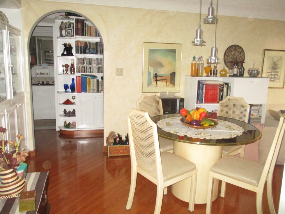 Apartamento en venta en Chicó Navarra, Bogotá · foto 3 de 24