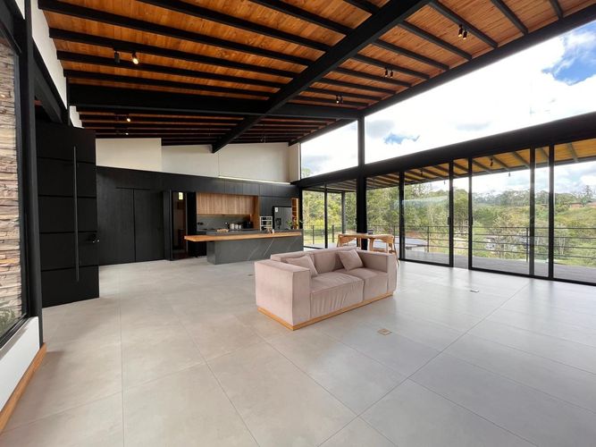 Casa de 4 alcobas en venta en El Retiro, 416 m² · foto 4 de 17