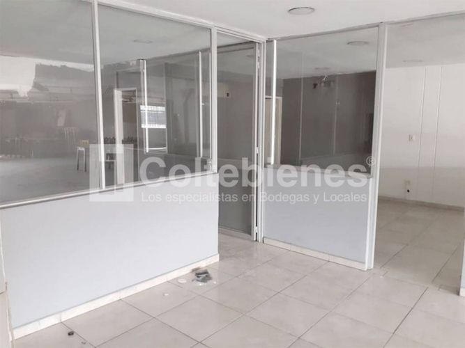 Bodega en arriendo en Colombia, Medellín, 500 m² · foto 9 de 11