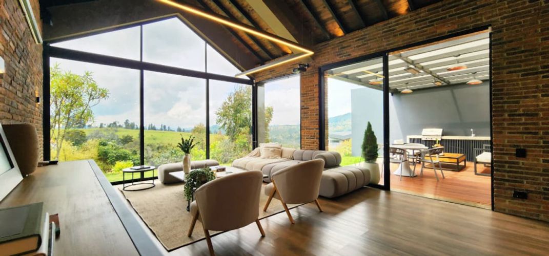 Casa de 3 alcobas en venta en Loma Del Escobero, Envigado, 240 m² · foto 15 de 16