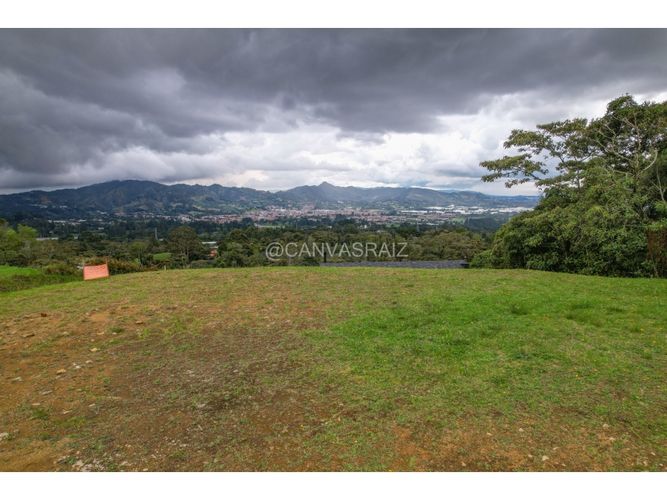 Lote en venta en Pantalio, La Ceja, 1428 m² · foto 3 de 9