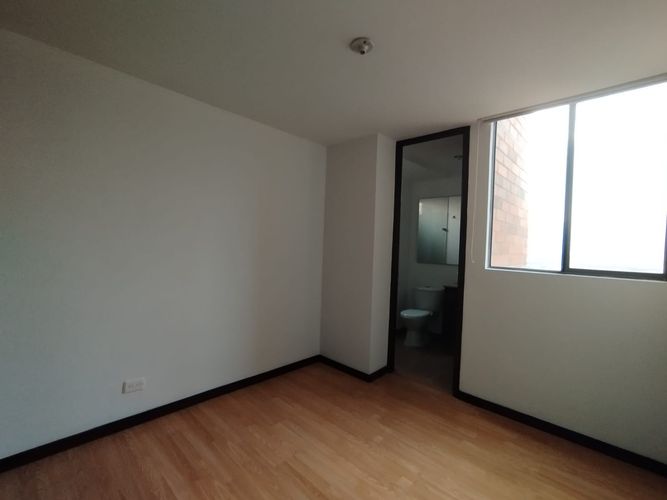 Apartamento de 3 alcobas en arriendo en San Diego, Medellín, 101 m² · foto 7 de 20