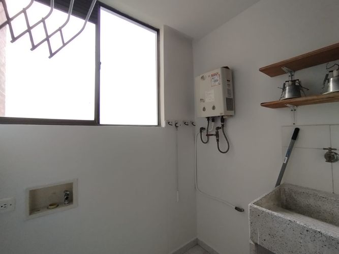 Apartamento de 3 alcobas en arriendo en San Diego, Medellín, 101 m² · foto 18 de 20