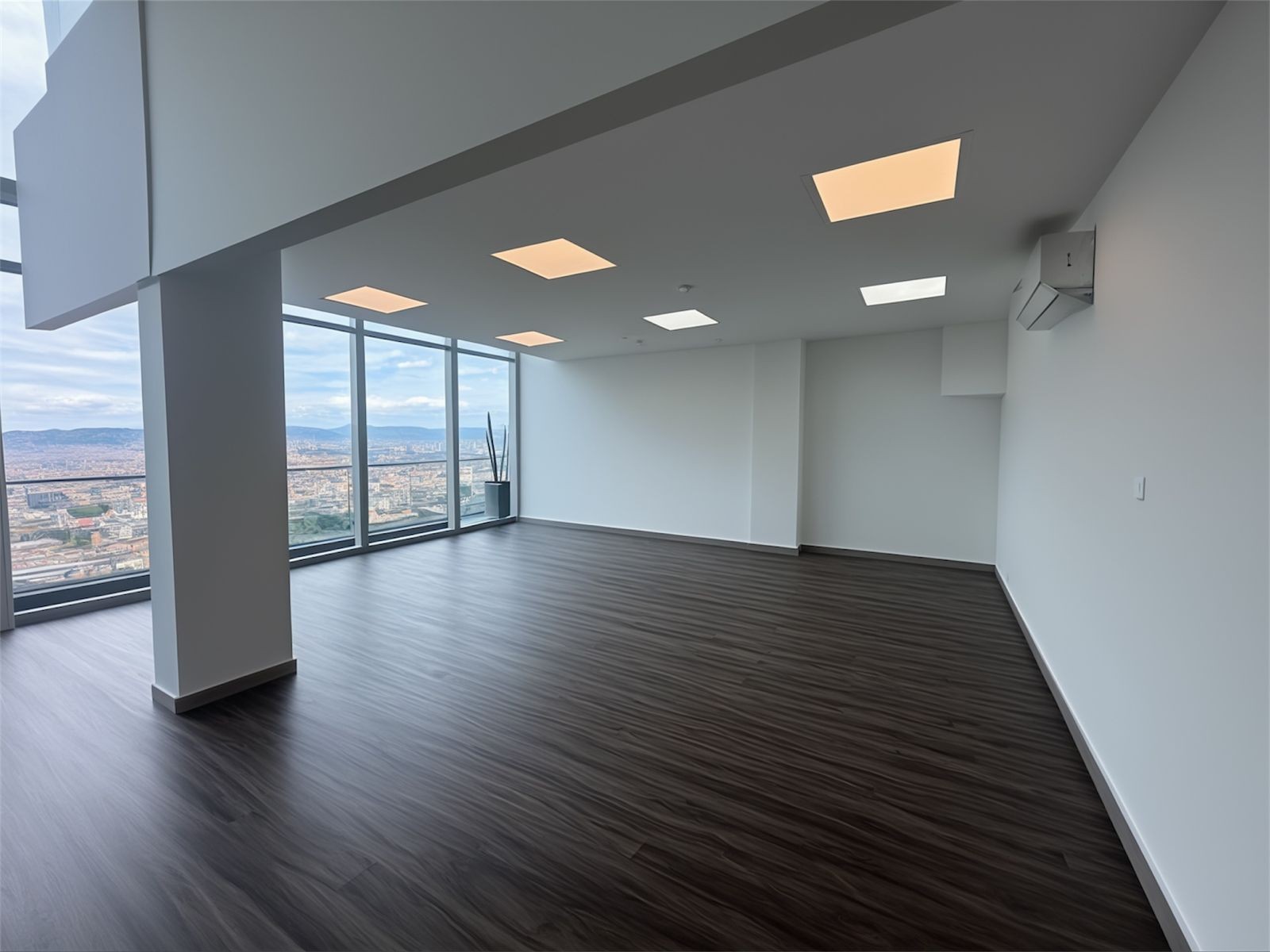 Oficina en Arriendo en Chicó Alto, Bogotá