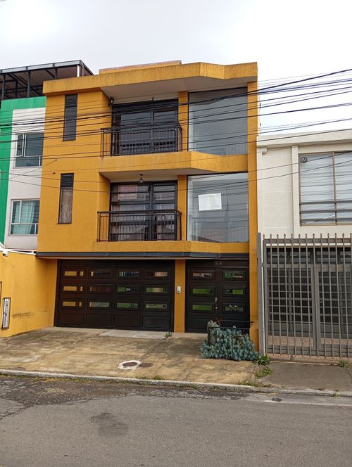 Edificio en venta en 20 De Julio Sector I, Chía, 255 m² · foto 15 de 16