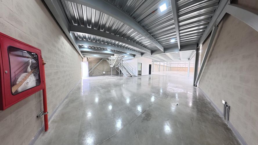 Bodega en arriendo en Zona Industrial, Yumbo, 1850 m² · foto 8 de 14