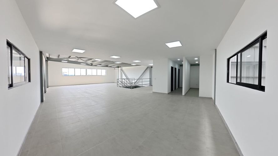 Bodega en arriendo en Zona Industrial, Yumbo, 1850 m² · foto 9 de 14