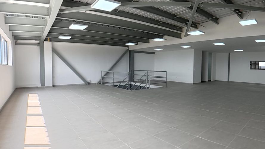 Bodega en arriendo en Zona Industrial, Yumbo, 1850 m² · foto 10 de 14