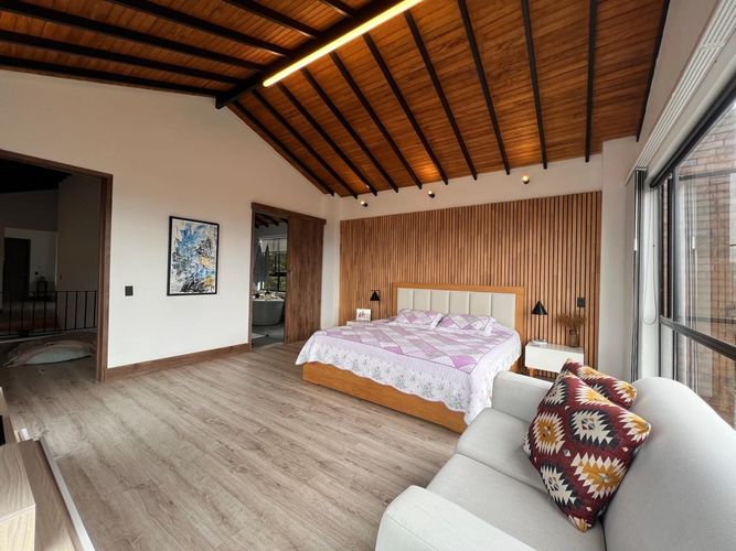 Casa de 3 alcobas en venta en Guamito, La Ceja, 400 m² · foto 16 de 19