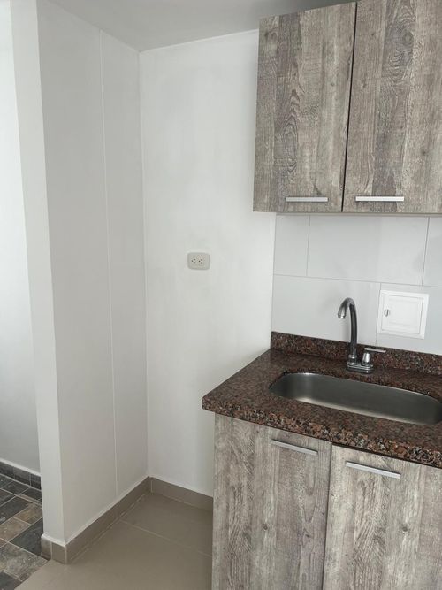 Apartamento de 2 alcobas en venta en Centro, Bucaramanga, 49 m² · foto 3 de 17