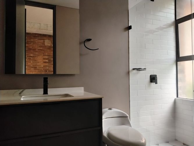 Apartamento de 1 alcoba en venta en El Poblado, Medellín, 56 m² · foto 10 de 12