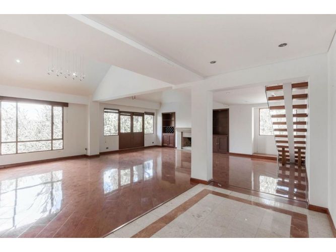Apartamento de 4 alcobas en venta en Cerros De Suba, Bogotá, 310 m² · foto 5 de 20