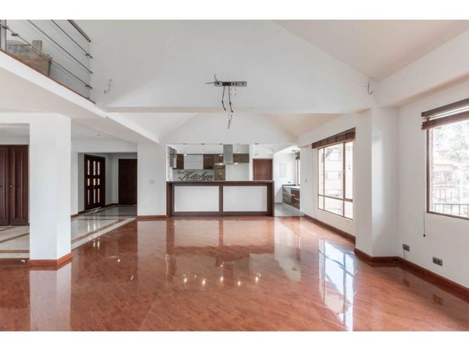 Apartamento de 4 alcobas en venta en Cerros De Suba, Bogotá, 310 m² · foto 9 de 20