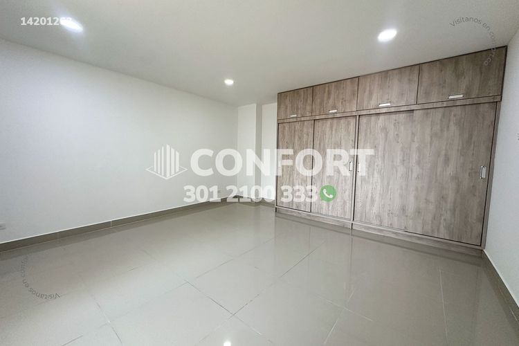 Apartamento de 3 alcobas en arriendo en La Castellana, Medellín, 140 m² · foto 18 de 19