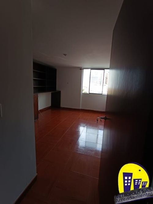 Apartamento de 4 alcobas en venta en Laureles, Medellín, 161 m² · foto 4 de 24