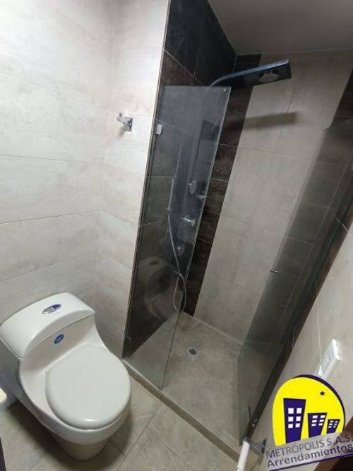 Apartamento de 4 alcobas en venta en Laureles, Medellín, 161 m² · foto 6 de 24