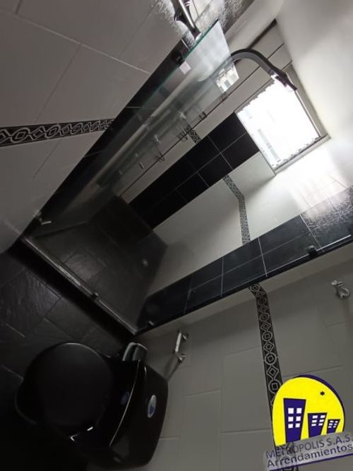 Apartamento de 4 alcobas en venta en Laureles, Medellín, 161 m² · foto 12 de 24