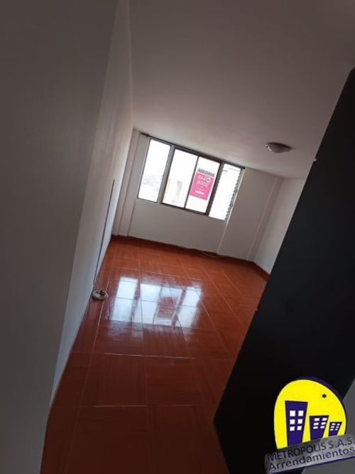 Apartamento de 4 alcobas en venta en Laureles, Medellín, 161 m² · foto 13 de 24