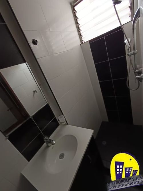Apartamento de 4 alcobas en venta en Laureles, Medellín, 161 m² · foto 15 de 24
