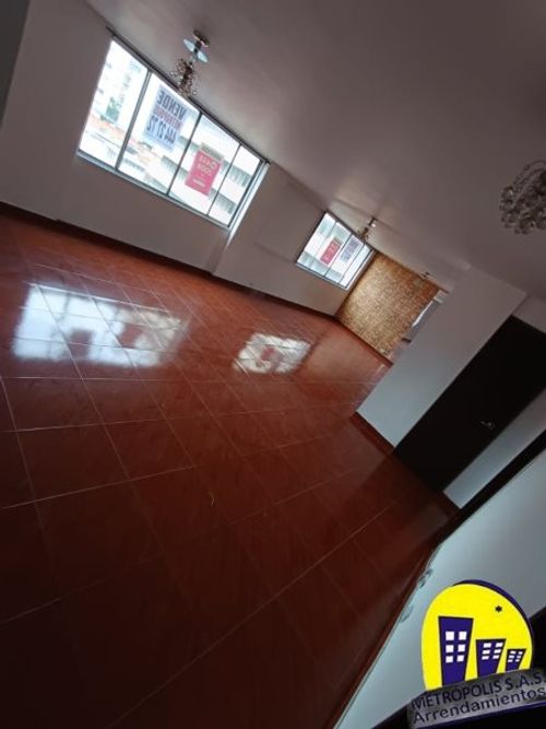 Apartamento de 4 alcobas en venta en Laureles, Medellín, 161 m² · foto 22 de 24