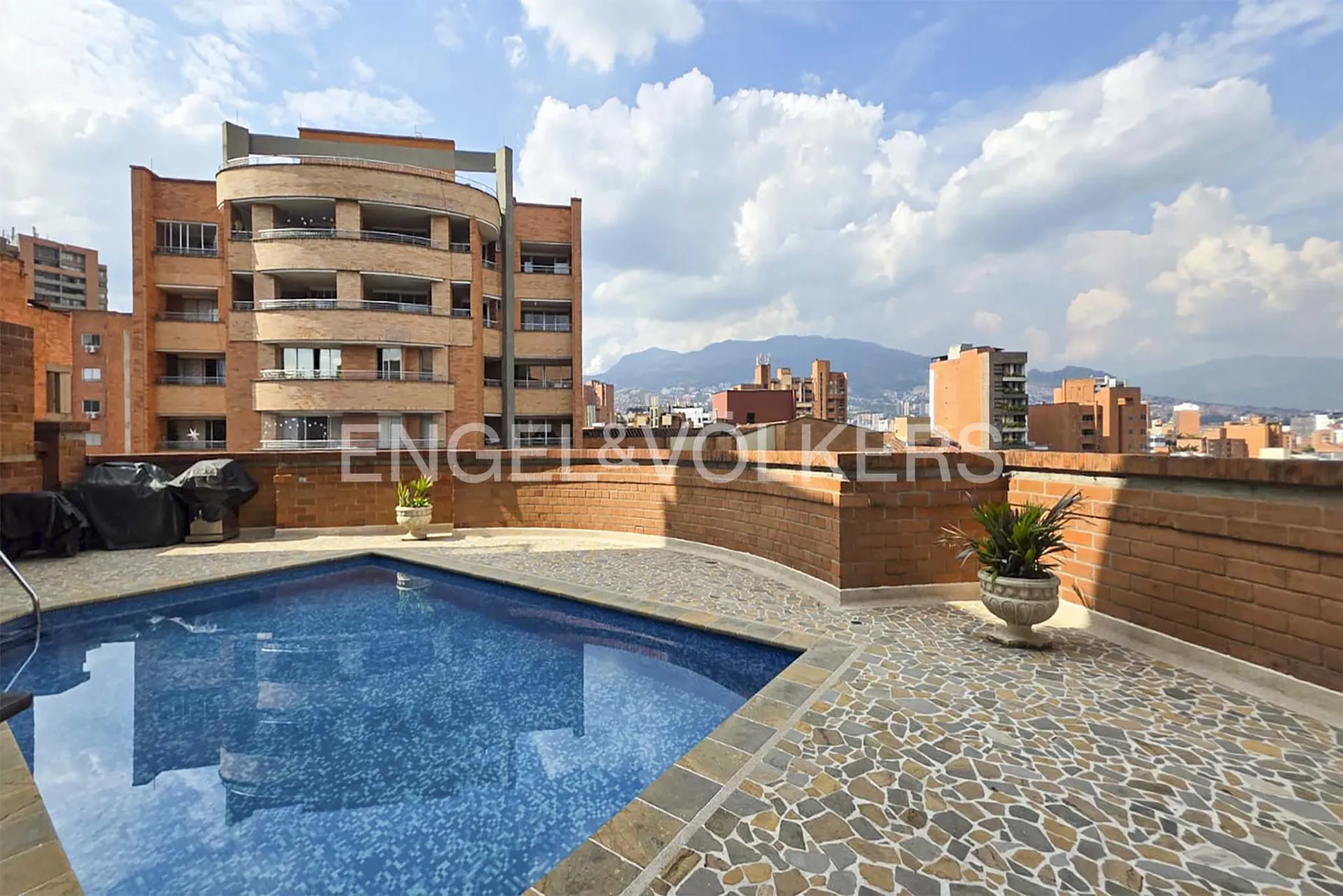 Apartamento en arriendo en Laureles, Medellín · foto 19 de 19