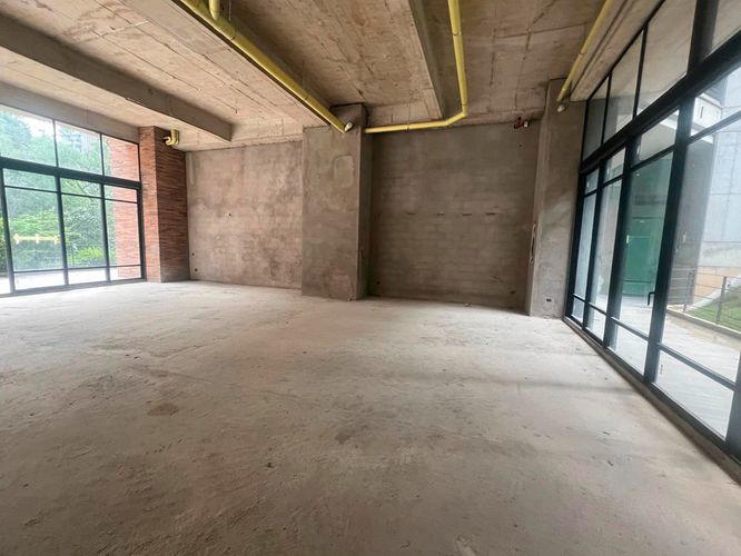 Local en arriendo en El Poblado, Medellín, 200 m² · foto 3 de 11
