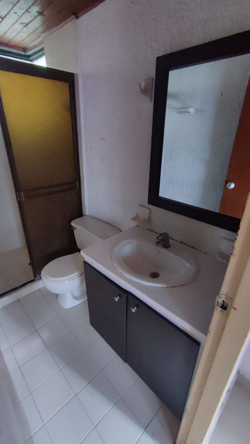 Apartamento de 2 alcobas en venta en Villapilar Ii, Manizales, 50 m² · foto 2 de 16