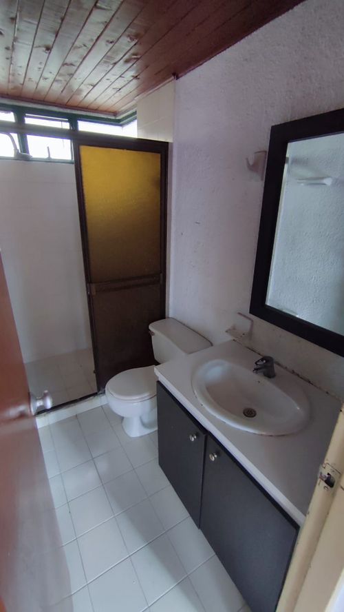 Apartamento de 2 alcobas en venta en Villapilar Ii, Manizales, 50 m² · foto 3 de 16