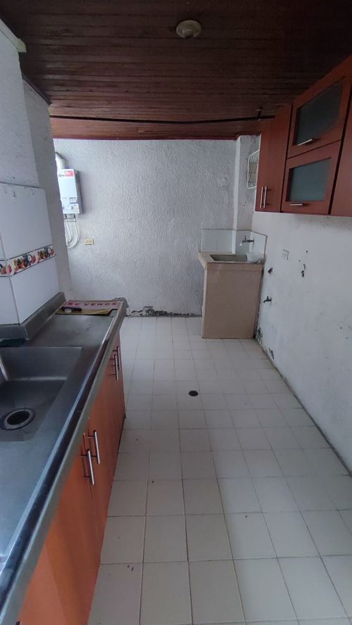 Apartamento de 2 alcobas en venta en Villapilar Ii, Manizales, 50 m² · foto 6 de 16