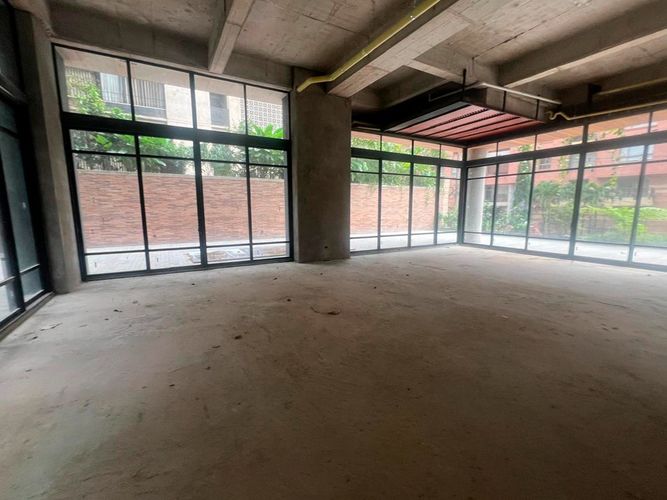 Local en arriendo en El Poblado, Medellín, 100 m² · foto 3 de 6
