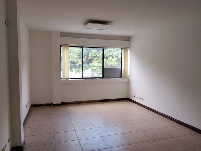 Local en arriendo en El Poblado, Medellín, 370 m² · foto 10 de 15